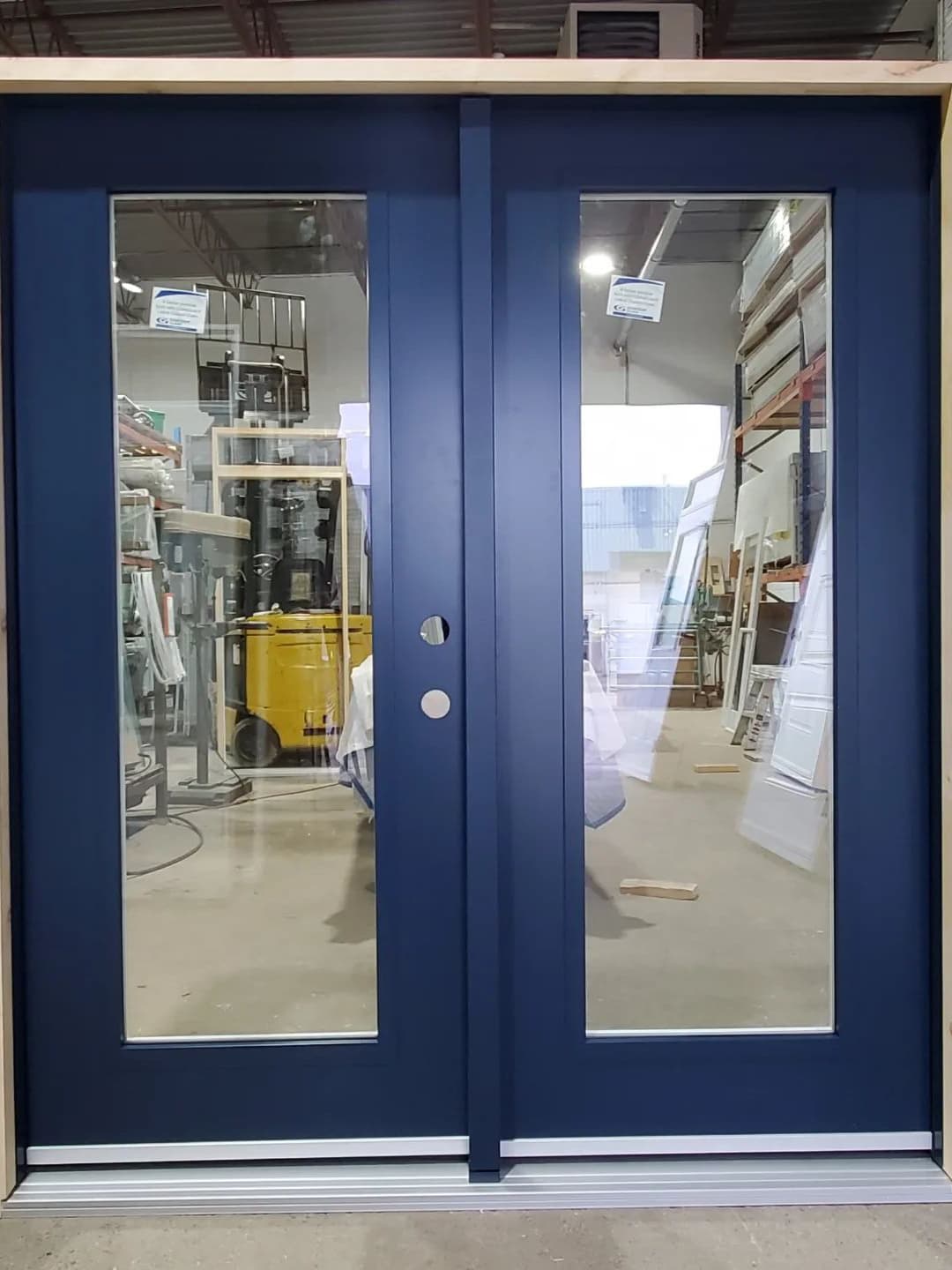Double door, clear
